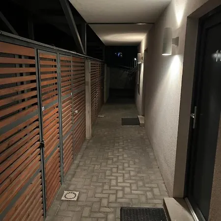 شقة Palava Eu 12 *