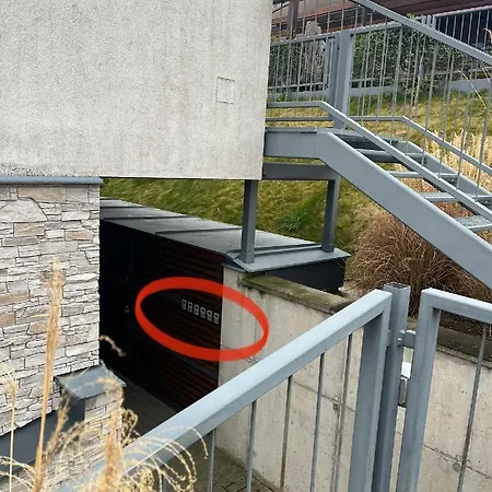 Palava Eu 12 *